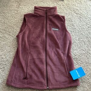 Columbia sawyer rapids 2.0 fleece vest plum SMALL NWT